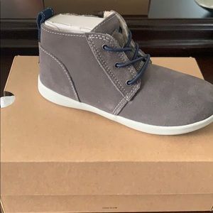 Boys Ugg sneakers